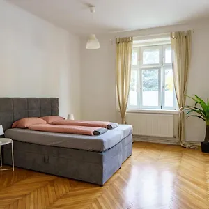 Apartment Living - Schönbrunn, Wien